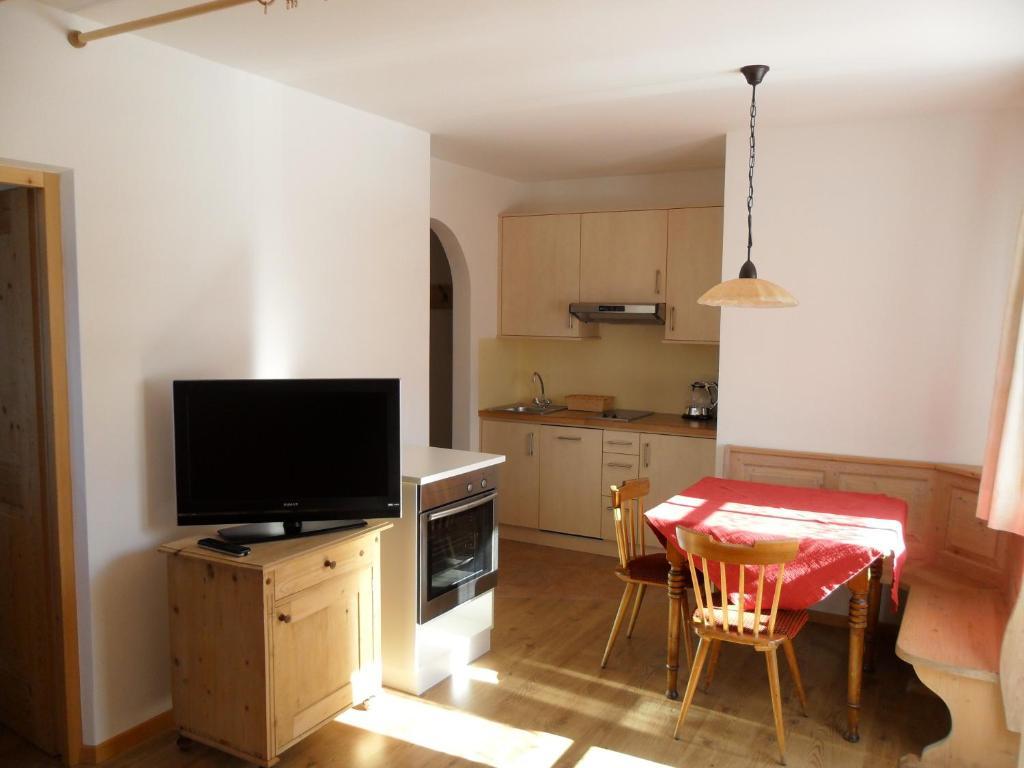 Appartamenti Stauderhof Villabassa Habitación foto